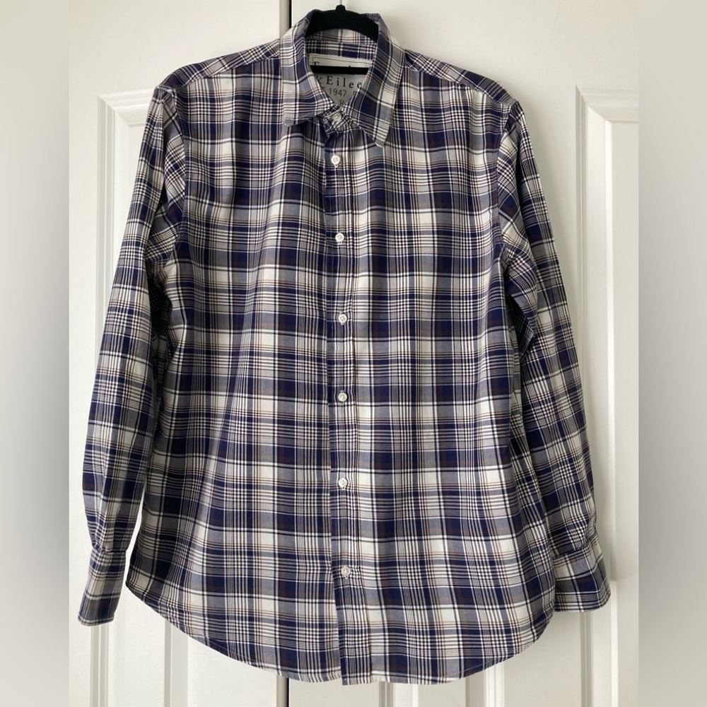 Frank and Eileen EST 1947 casual button down men shirt size M. Blue,white.